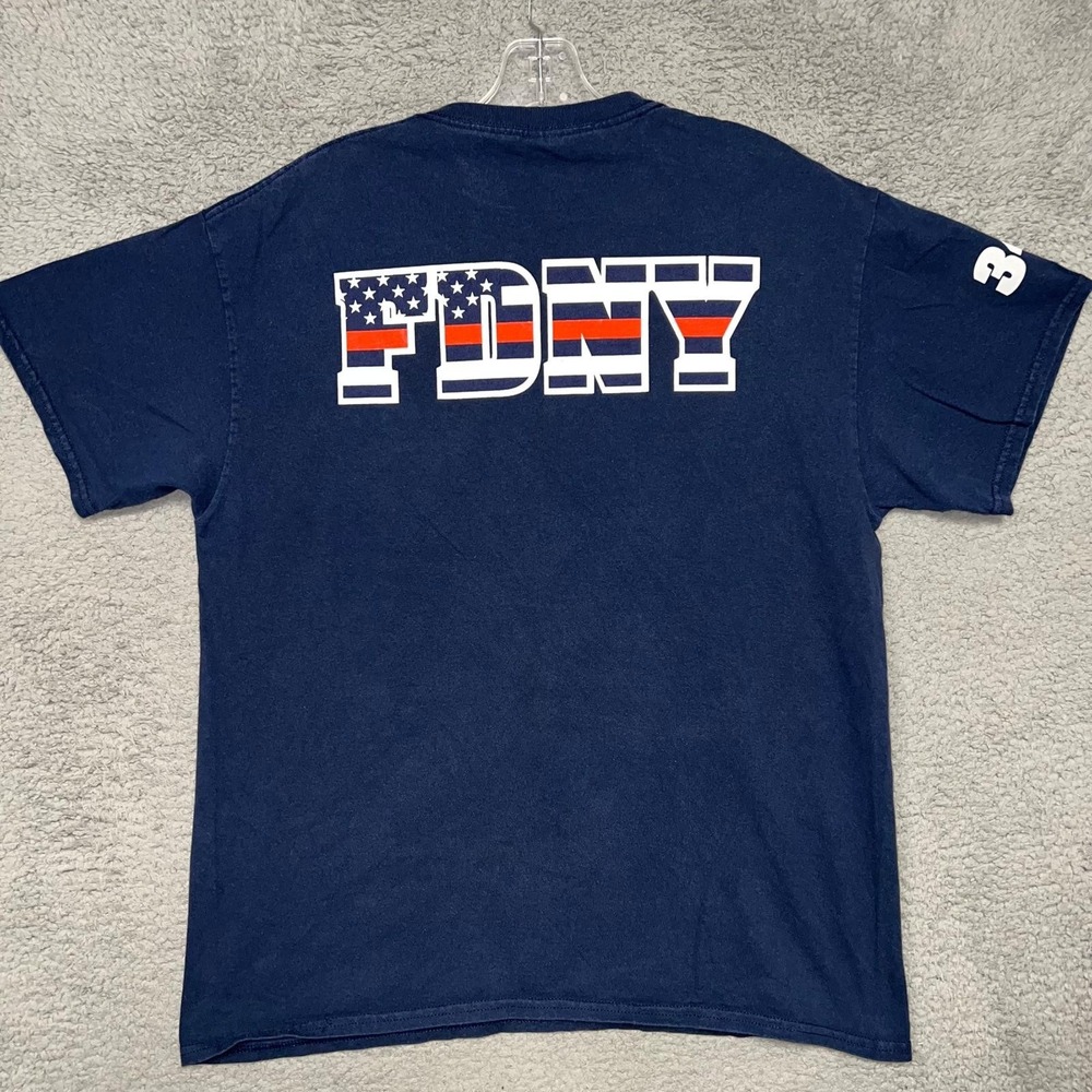 FDNY T Shirt Men's Size L Blue Fire Department Flag Gold Shield Eagle 2-Side Tee